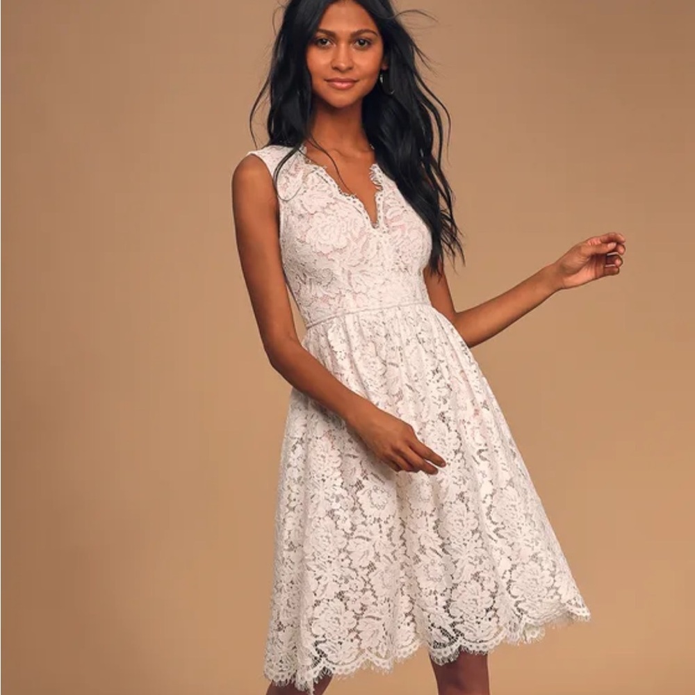 Elegant Lace Sleeveless Dress - White